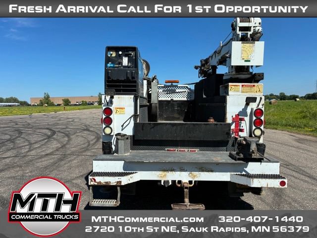 Used 2015 Ford F550 2WD Regular Cab Super Duty image 7