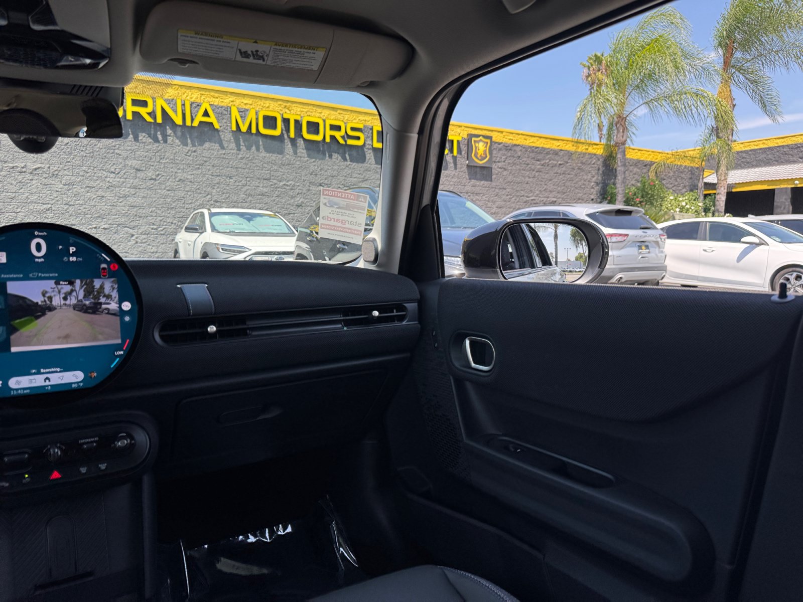 Used 2025 MINI Cooper 4-Door Hardtop FWD image 22