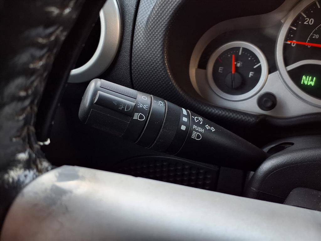 Used 2009 Jeep Wrangler Unlimited Sahara w/ Dual Top Group image 23