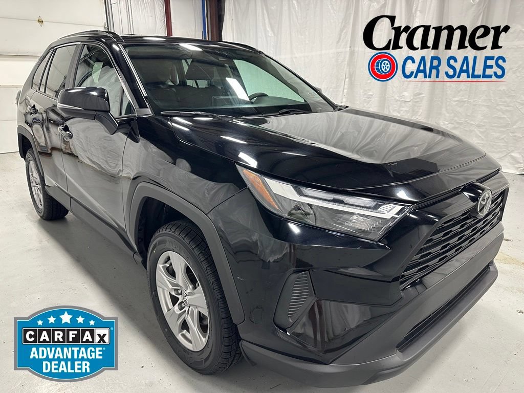 Used 2025 Toyota RAV4 XLE FWD image 1