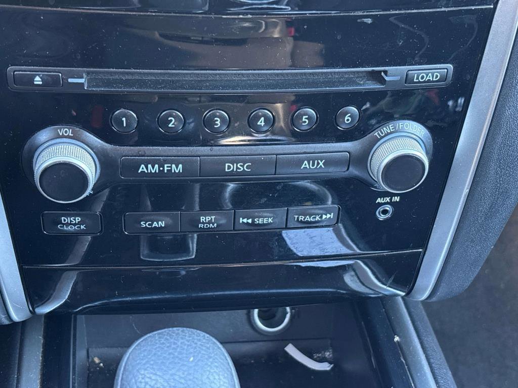 Used 2015 Nissan Pathfinder S image 22