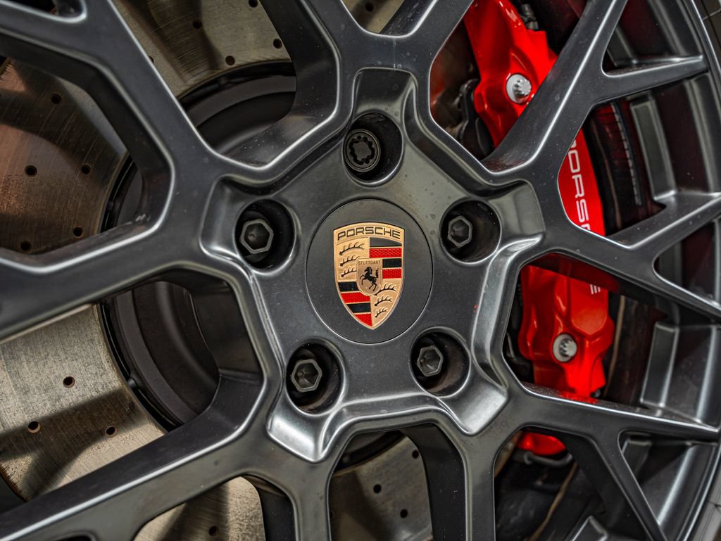 Certified 2026 Porsche 911 Targa 4 GTS AWD/4WD image 15