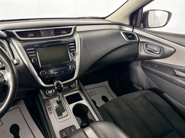 Used 2020 Nissan Murano SV image 23