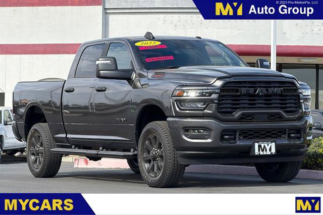 Used 2025 RAM 2500 Big Horn AWD/4WD image 1