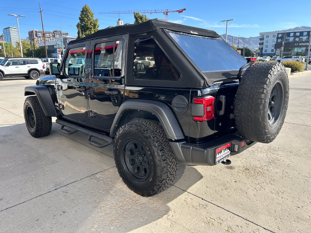 Used 2019 Jeep Wrangler Unlimited Sport S AWD/4WD image 3