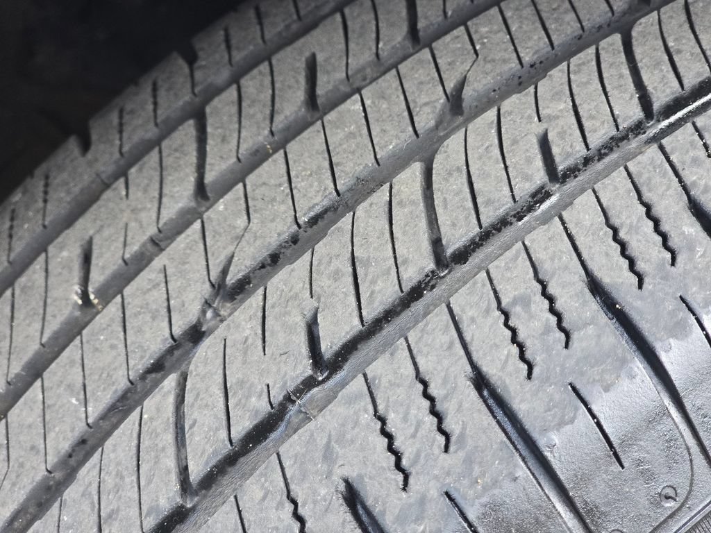 Used 2018 Honda CR-V LX image 6
