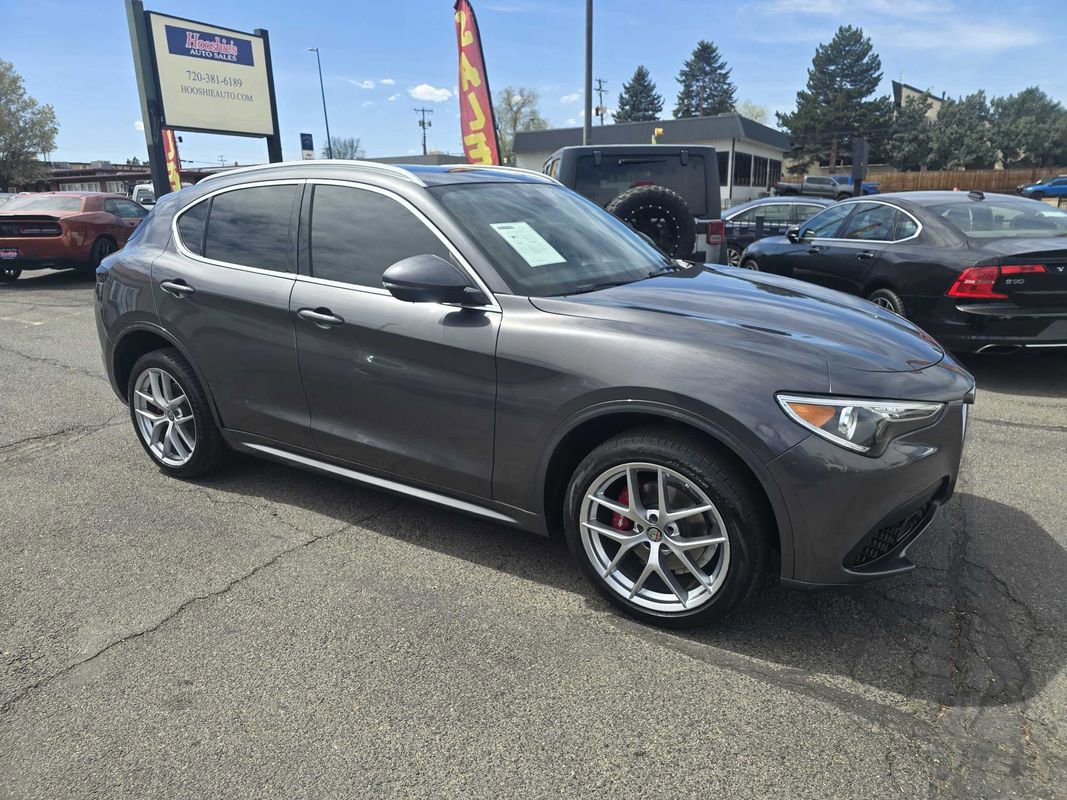 Used 2021 Alfa Romeo Stelvio Ti w/ Active Assist 2 Package TI image 7