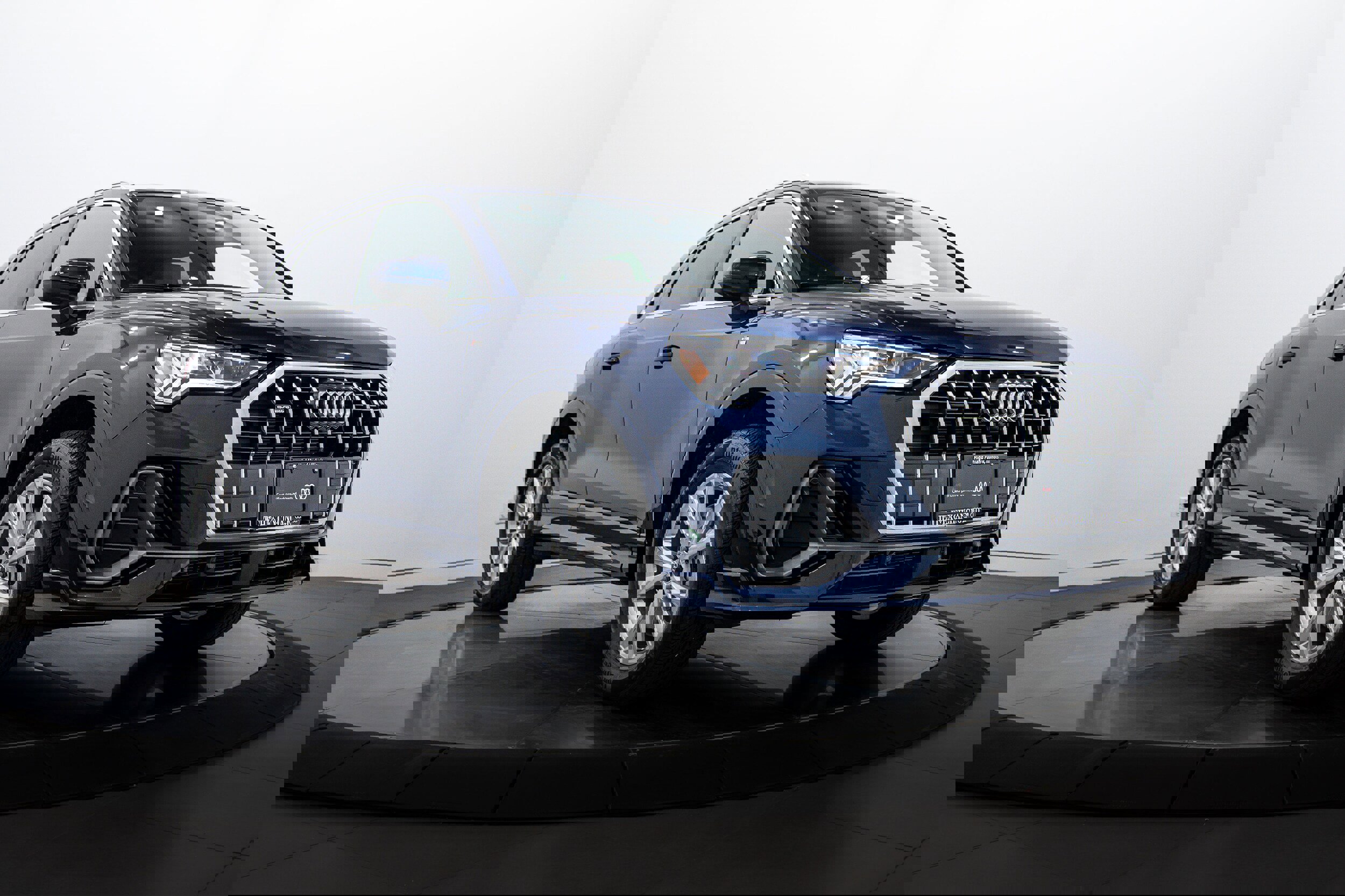 Certified 2025 Audi Q3 2.0T Premium Plus w/ Premium Plus Package