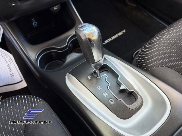 Used 2017 Dodge Journey SXT w/ Security Group image 37