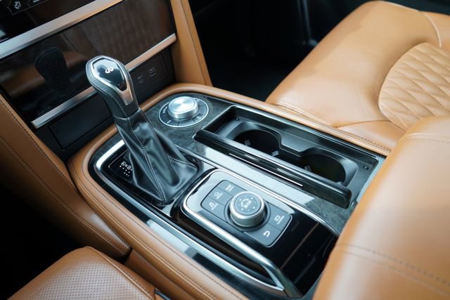 Used 2023 INFINITI QX80 Sensory w/ All-Season Package image 38