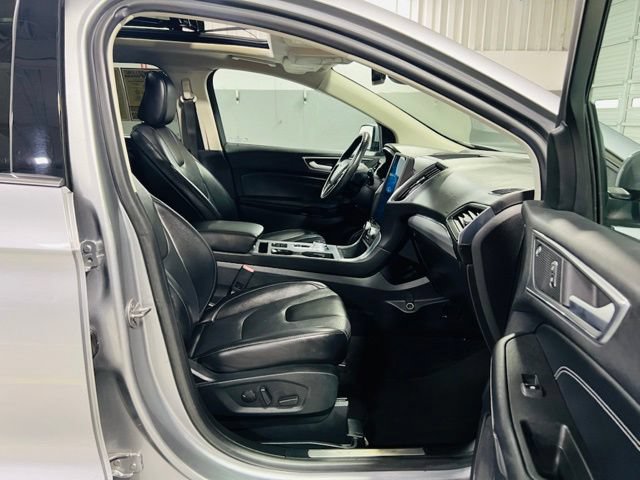 Used 2021 Ford Edge Titanium AWD/4WD image 30