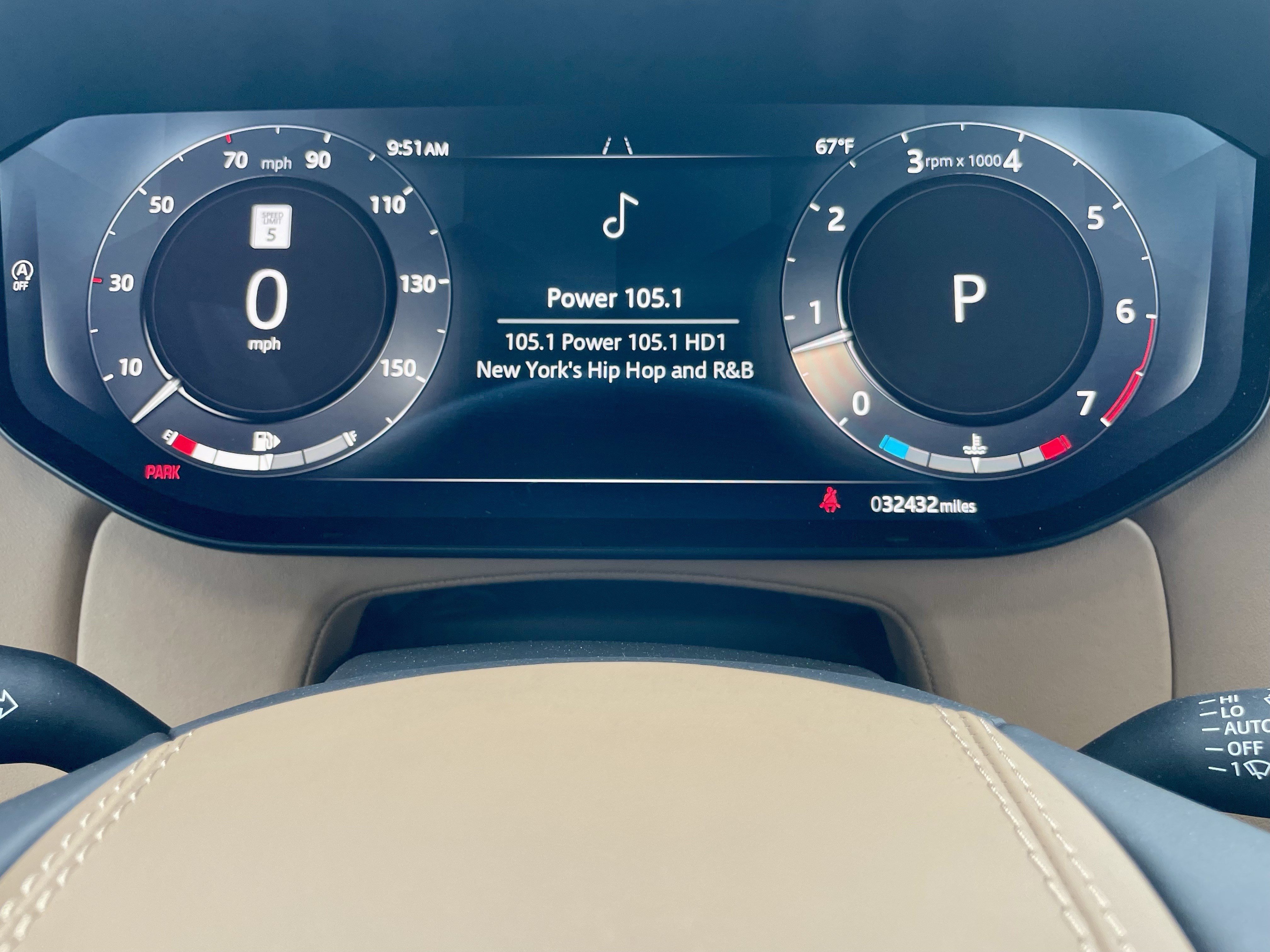 Used 2024 Land Rover Range Rover Sport SE AWD/4WD image 24
