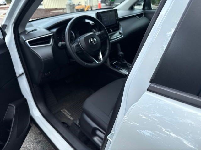 Used 2022 Toyota Corolla Cross LE FWD image 8