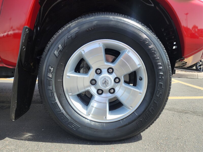 Used 2015 Toyota Tacoma PreRunner w/ TRD Sport Package RWD image 21