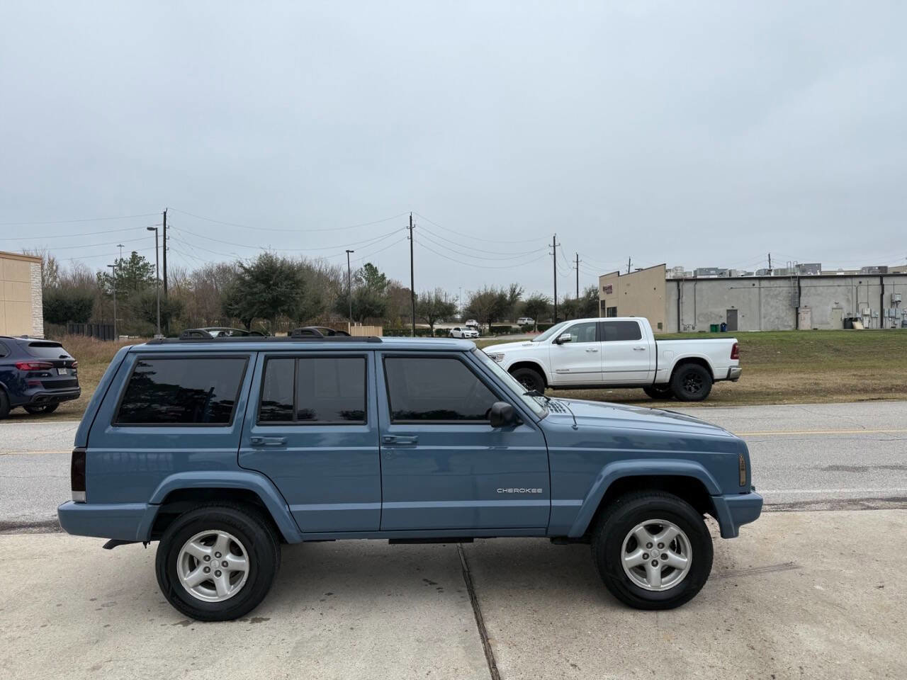 Used 1999 Jeep Cherokee SE image 7