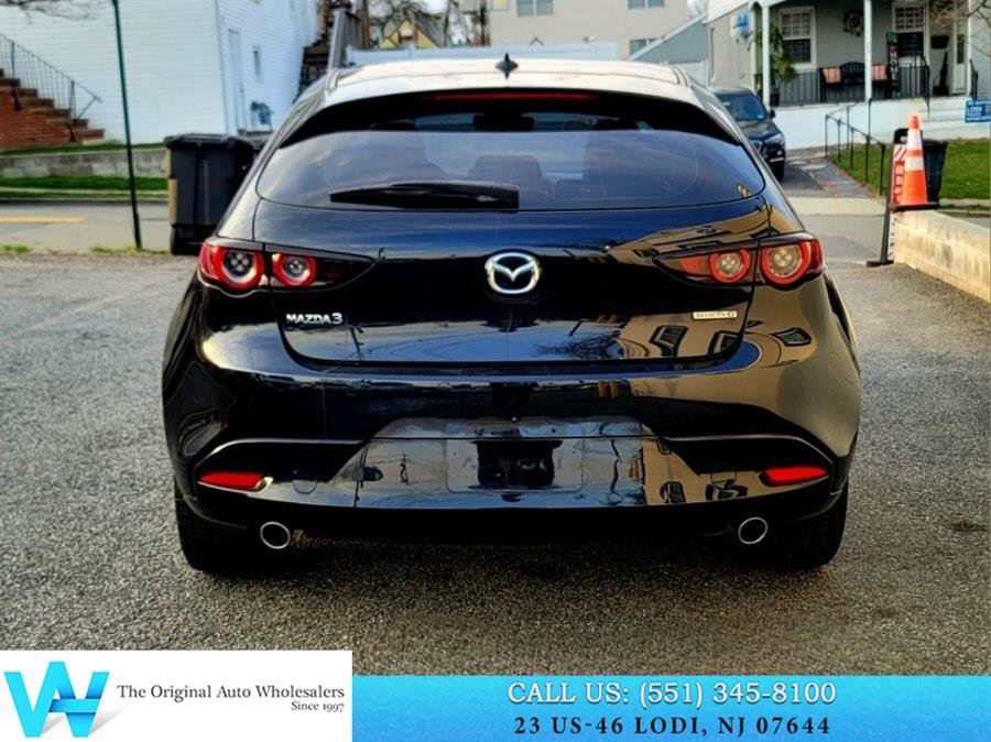 Used 2020 MAZDA MAZDA3 Hatchback w/ Premium Package image 5