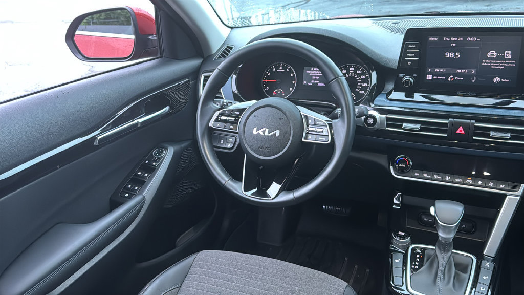 Used 2023 Kia Seltos S AWD/4WD image 29