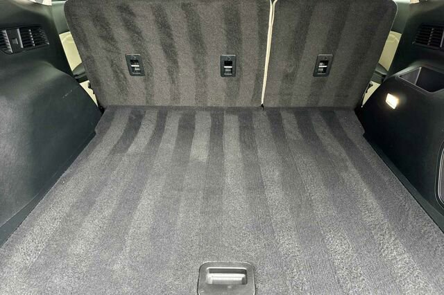 Certified 2022 Ford Edge Titanium w/ Equipment Group 301A image 12