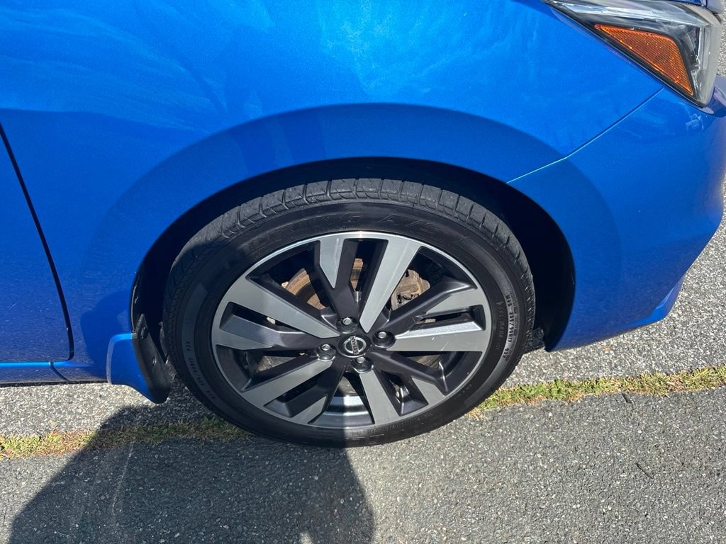 Used 2021 Nissan Versa SR w/ Convenience Package FWD image 9