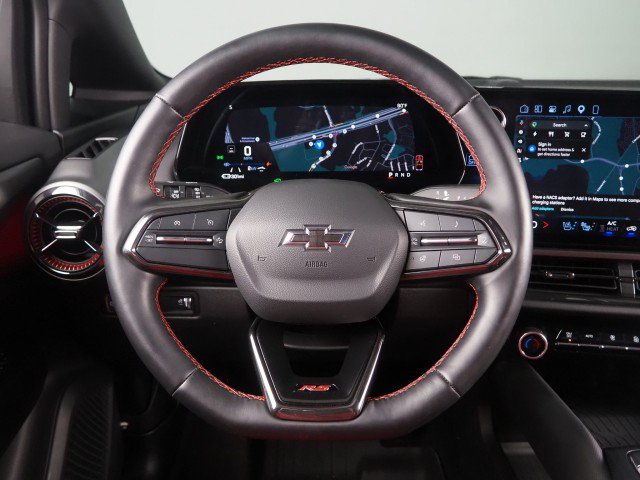 Used 2024 Chevrolet Equinox EV RS FWD image 16