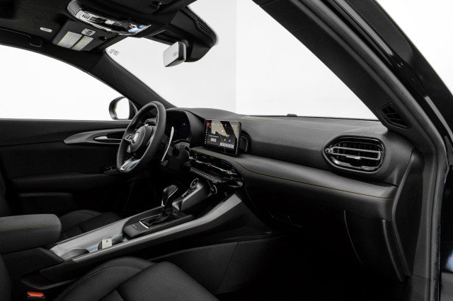 Used 2024 Dodge Hornet R/T Plus w/ R/T Blacktop Package image 10