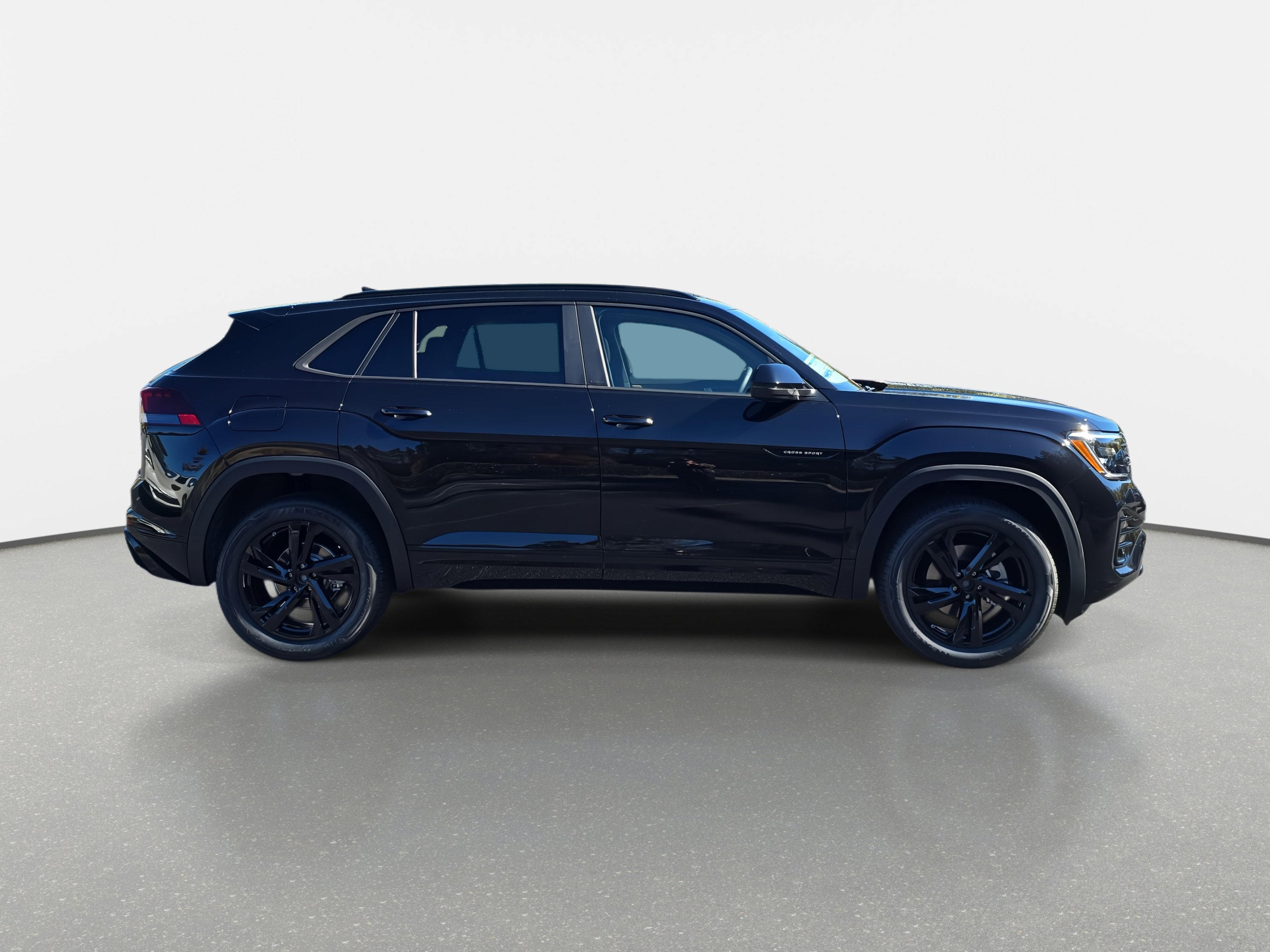 New 2026 Volkswagen Atlas Cross Sport SEL R-Line image 2
