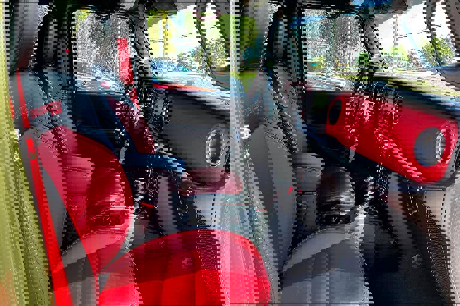 Used 2023 Jeep Wrangler Unlimited Rubicon 392 image 9