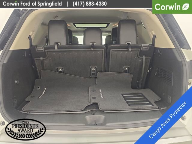 Used 2024 Nissan Pathfinder SL w/ SL Premium Package AWD/4WD image 17