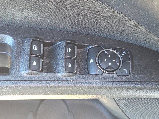 Used 2020 Ford Fusion SE FWD image 18