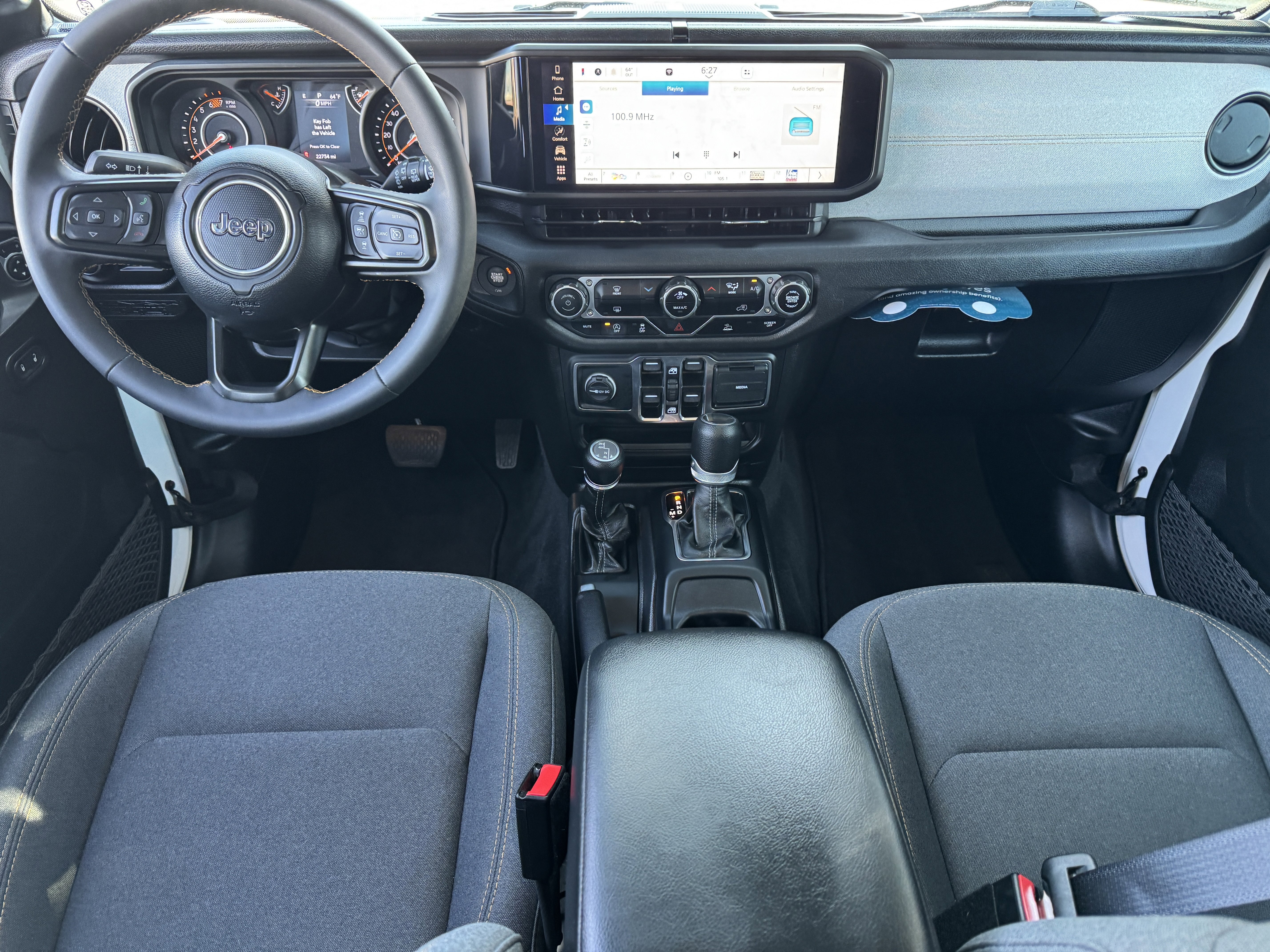 Used 2024 Jeep Wrangler Unlimited Sport AWD/4WD image 16