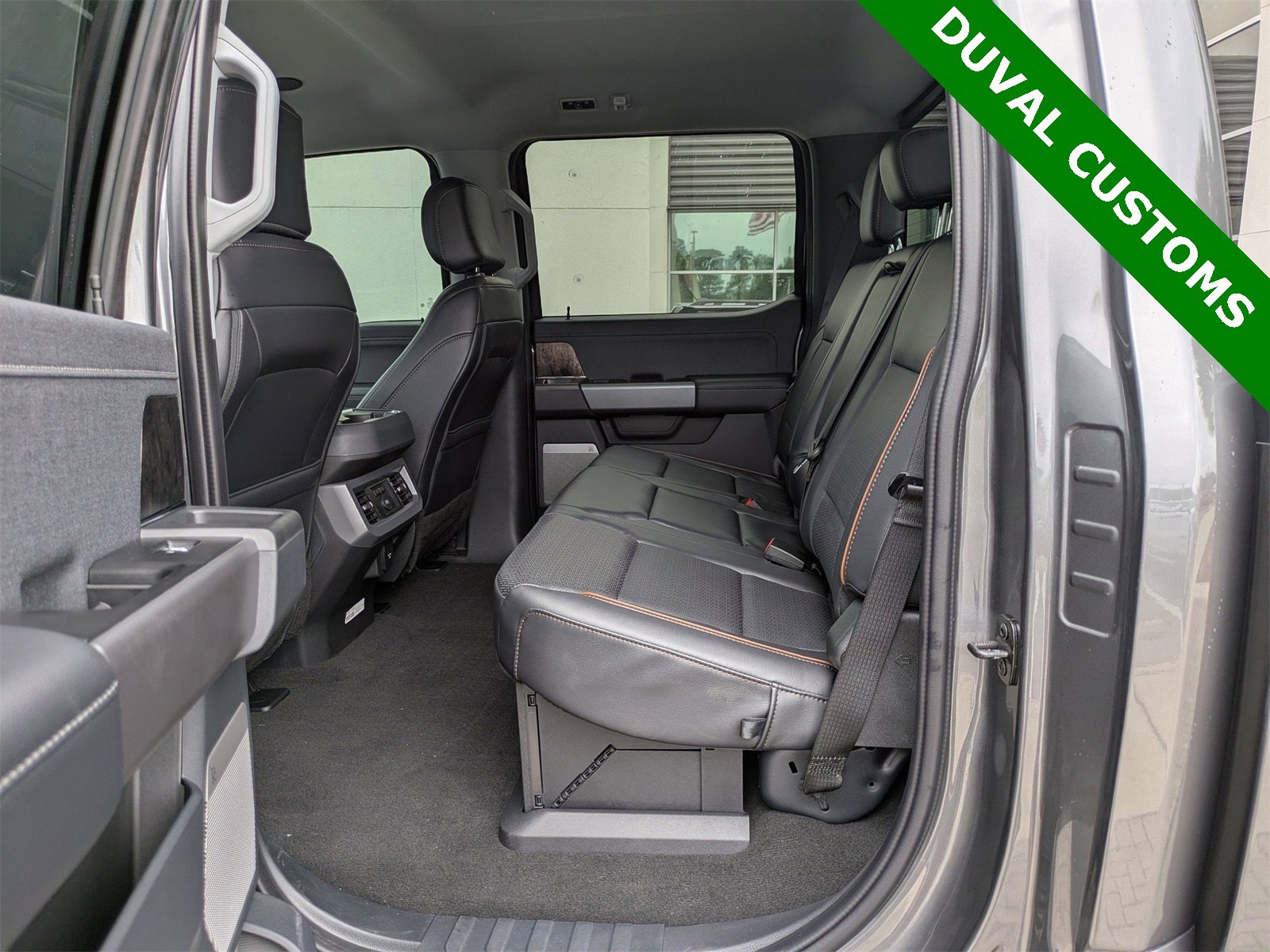 New 2025 Ford F350 Lariat w/ Lariat Ultimate Package image 12