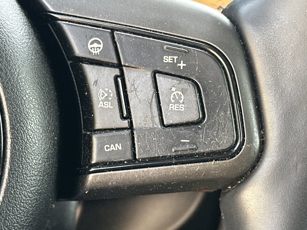 Used 2014 Jaguar F-TYPE S RWD image 21