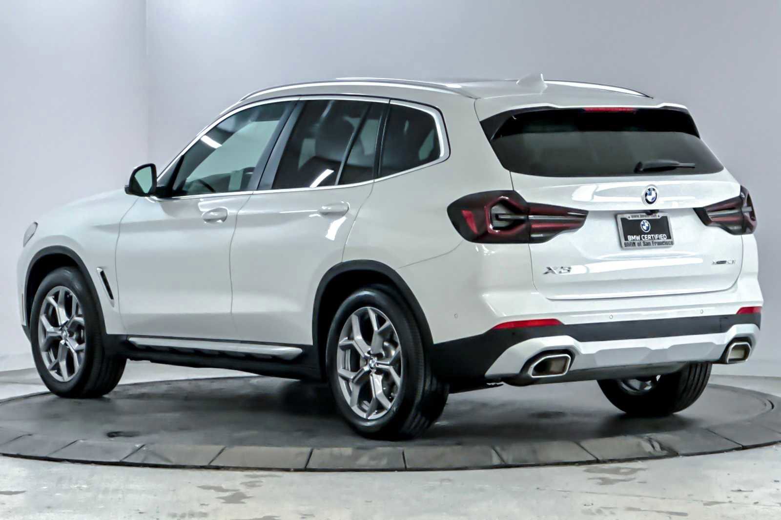 Used 2023 BMW X3 xDrive30i w/ Premium Package image 6