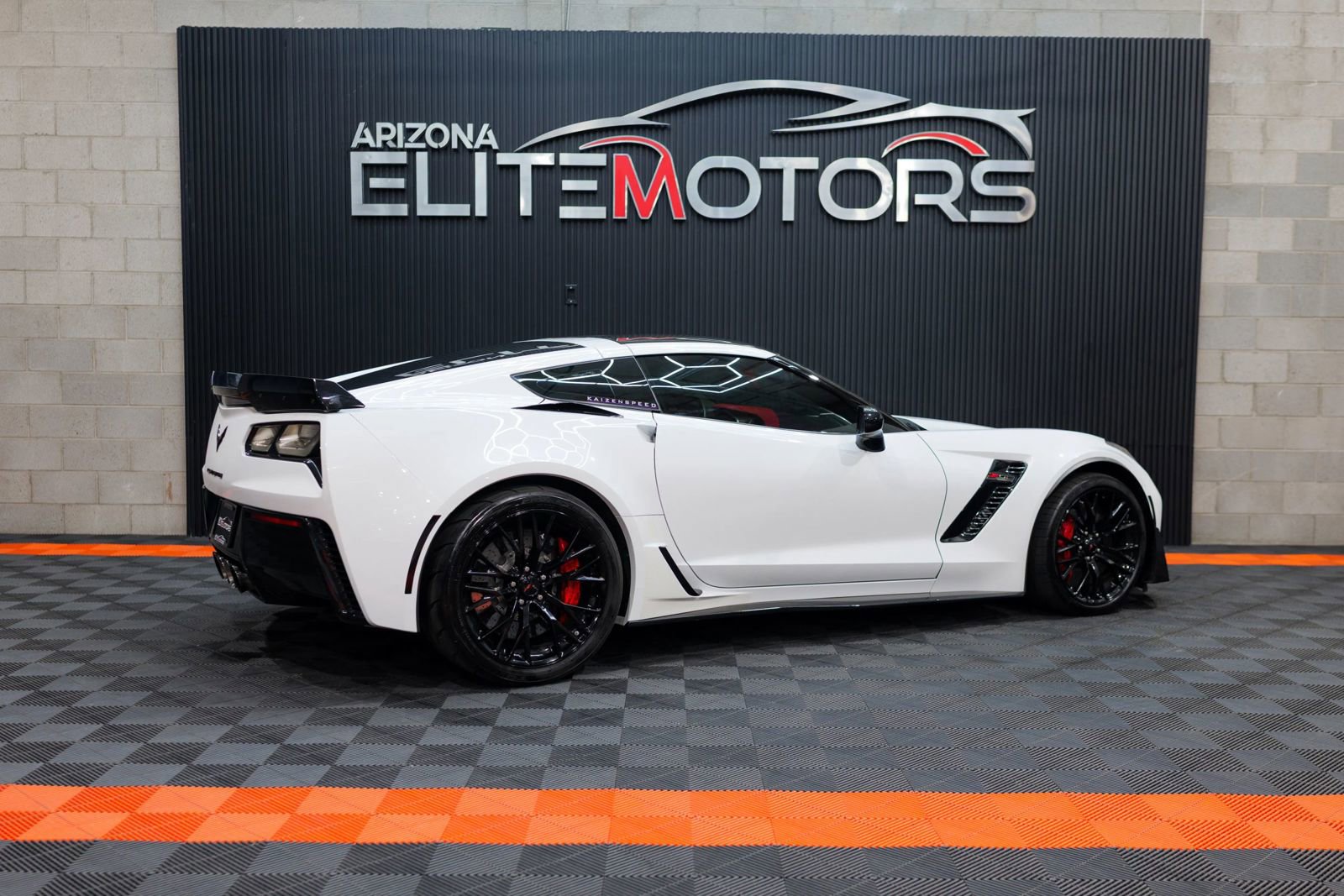 Used 2016 Chevrolet Corvette Z06 w/ Z07 Performance Package RWD image 15