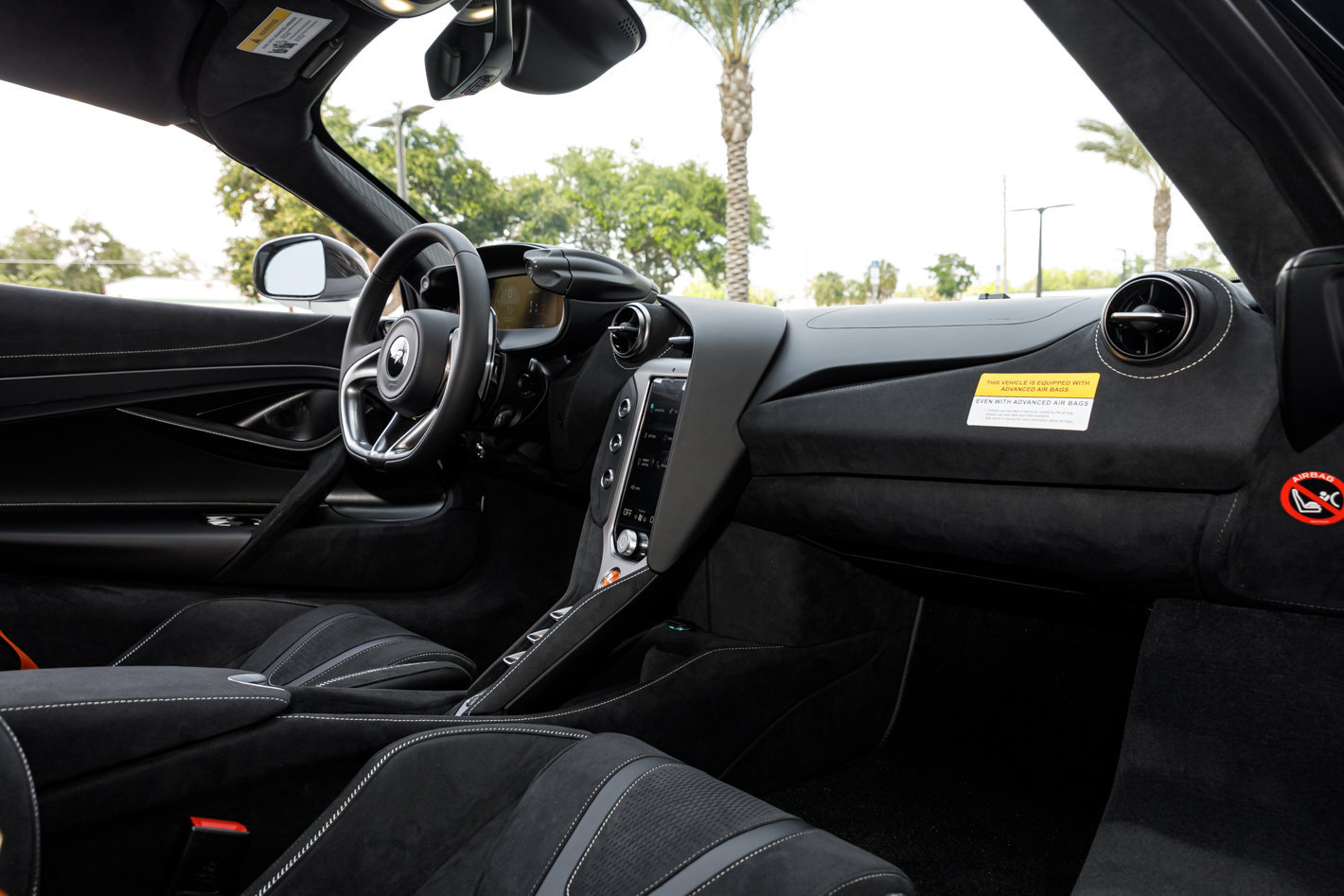 Used 2027 McLaren 750S RWD image 26