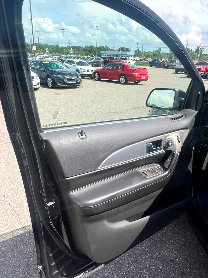 Used 2011 Lincoln MKX AWD w/ Sight & Sound Pkg image 10