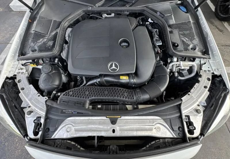 Used 2019 Mercedes-Benz C 300 Sedan image 30