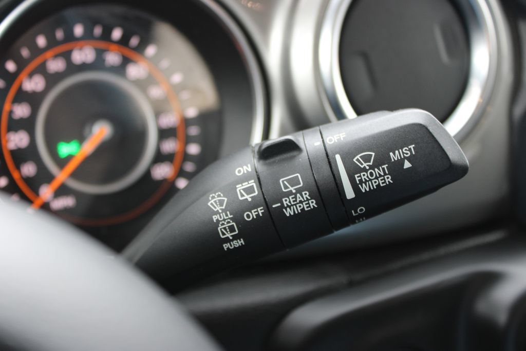 Used 2020 Jeep Wrangler Unlimited Sahara AWD/4WD image 36