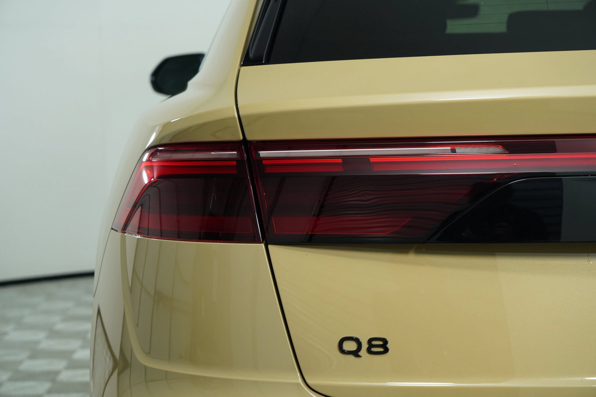 Certified 2025 Audi Q8 Premium Plus w/ Premium Plus Package AWD/4WD image 19