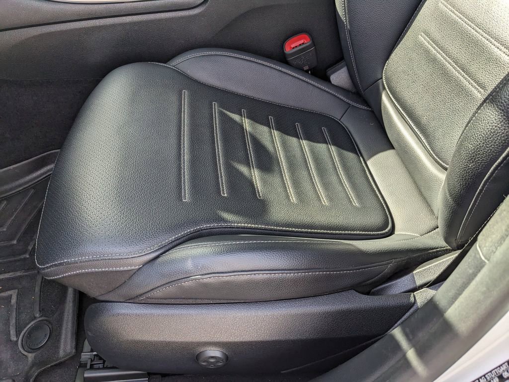 Used 2022 Mercedes-Benz C 300 Sedan image 18