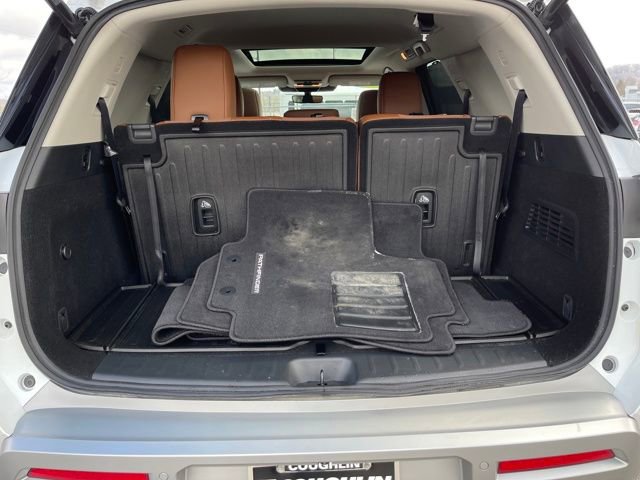 Used 2025 Nissan Pathfinder Platinum w/ Cargo Package image 28