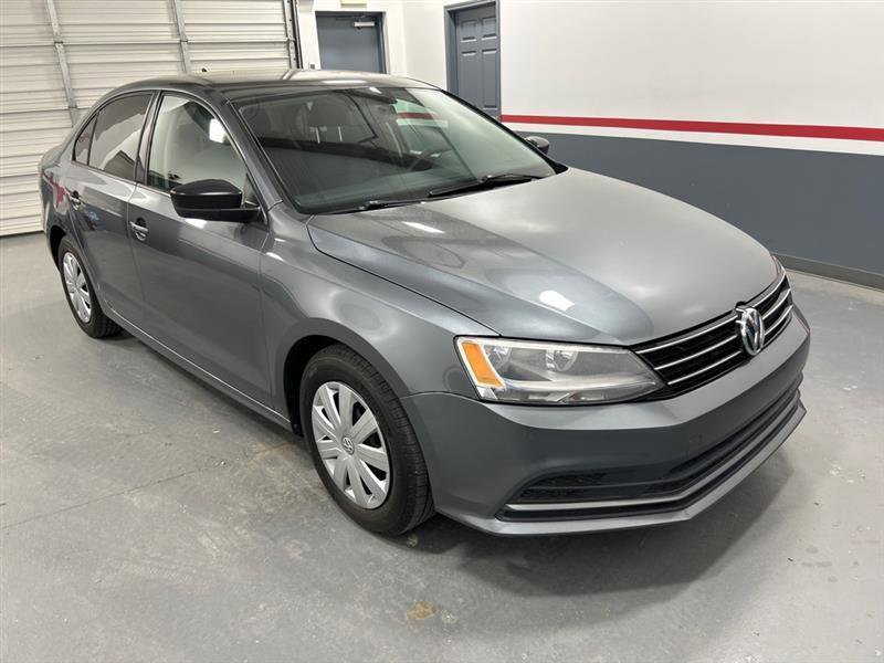 Used 2016 Volkswagen Jetta S image 2