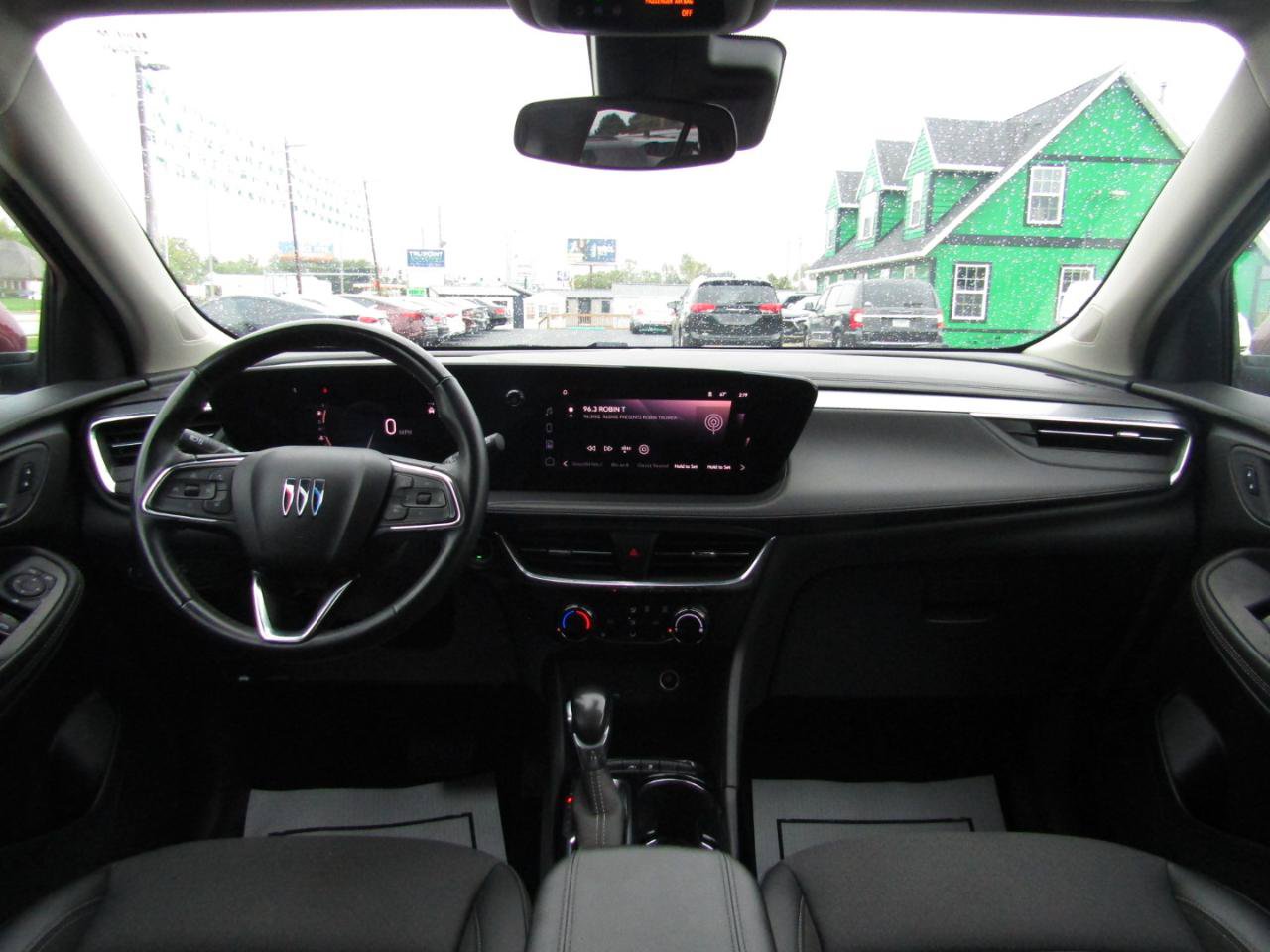 Used 2025 Buick Encore GX Preferred w/ Comfort Package FWD image 13
