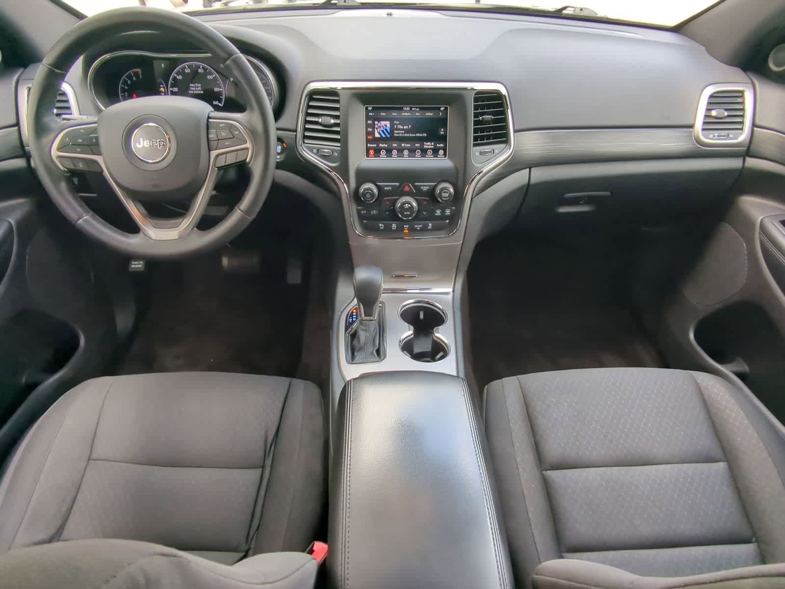 Used 2019 Jeep Grand Cherokee Laredo AWD/4WD image 15