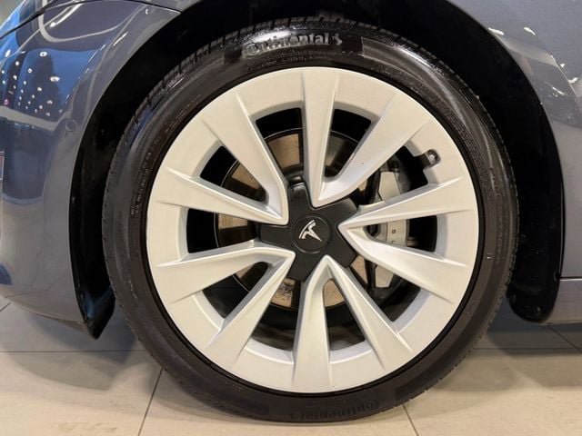 Used 2022 Tesla Model 3 Long Range AWD/4WD image 42