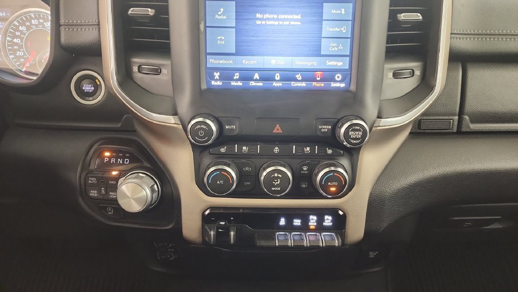 Used 2019 RAM 1500 Laramie AWD/4WD image 16