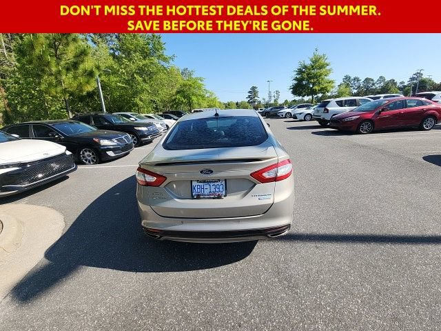 Used 2016 Ford Fusion Titanium FWD image 13