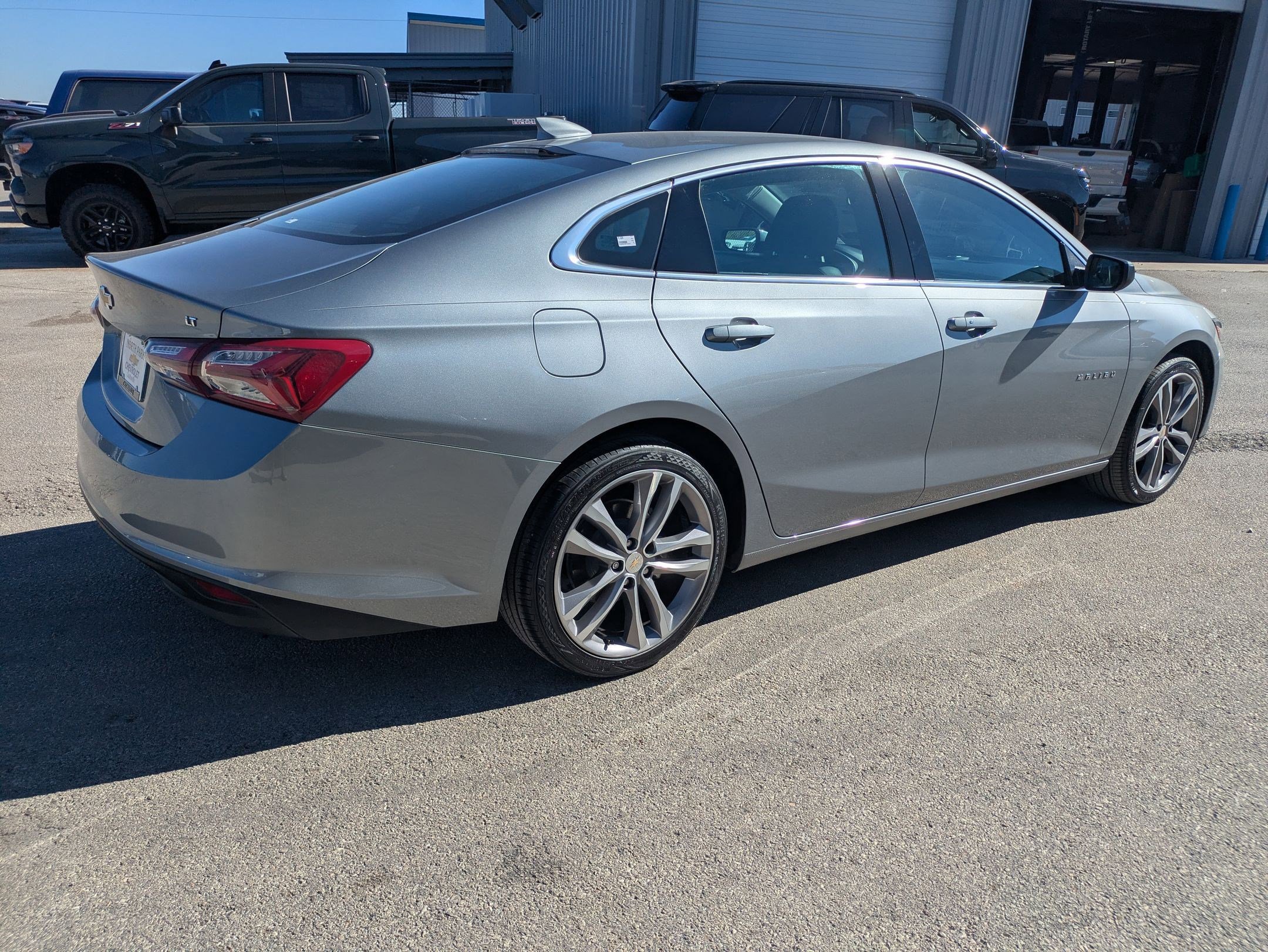 Certified 2023 Chevrolet Malibu LT image 2