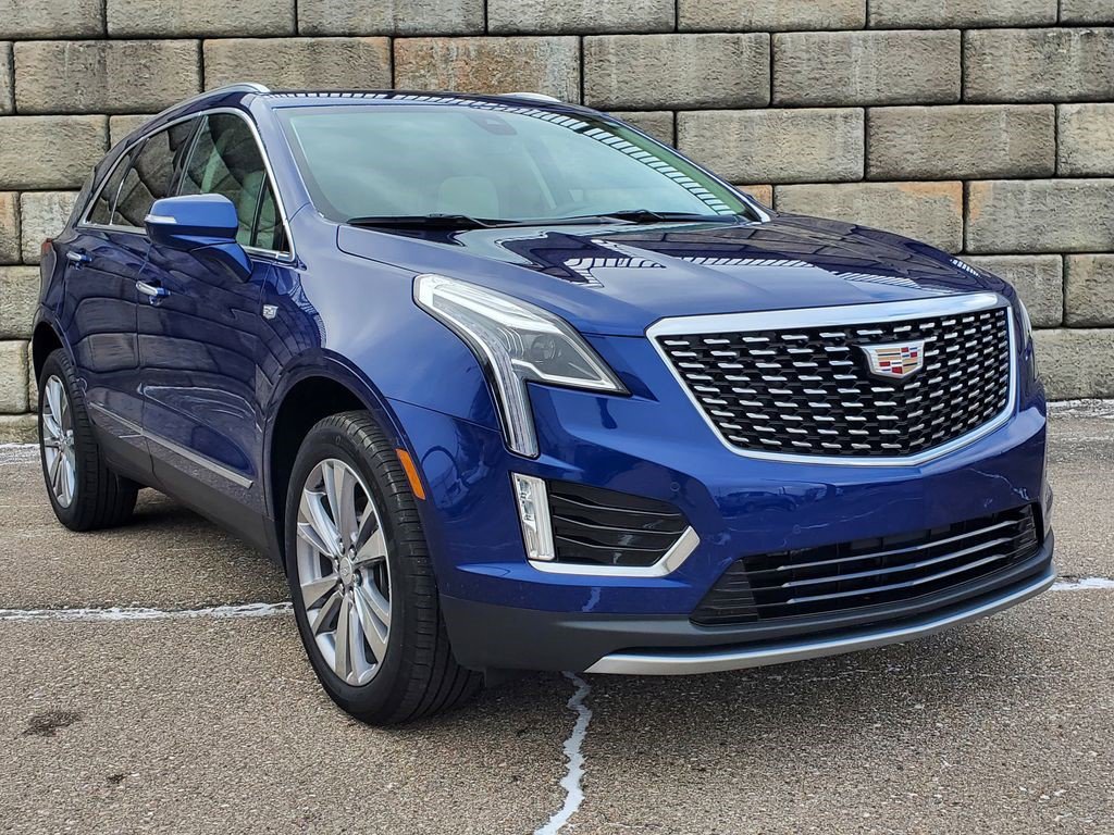 Certified 2023 Cadillac XT5 Premium Luxury w/ LPO, Floor Liner Package image 6