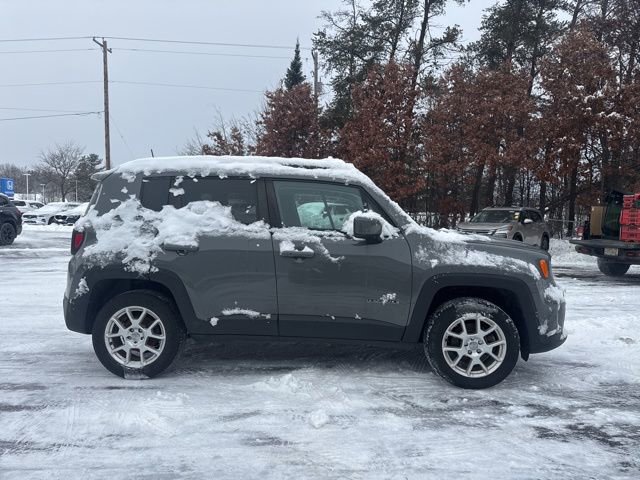 Used 2020 Jeep Renegade Latitude w/ Cold Weather Group image 12